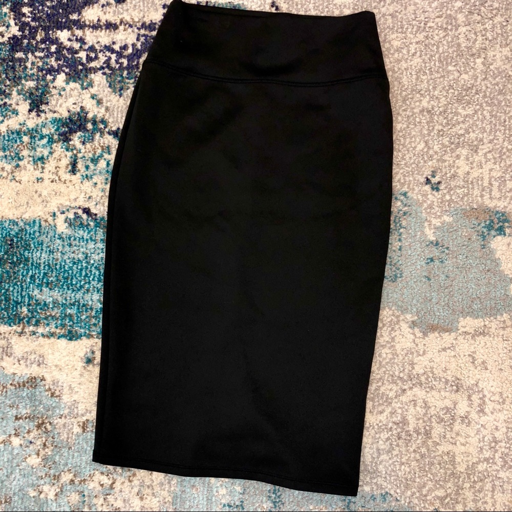 Stretchy, Black Pencil Skirt!!